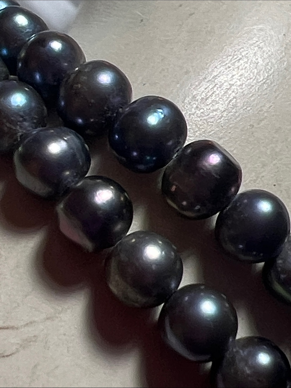 Elegant Black Pearl Strand Necklace for Women - Picture 3 of 5